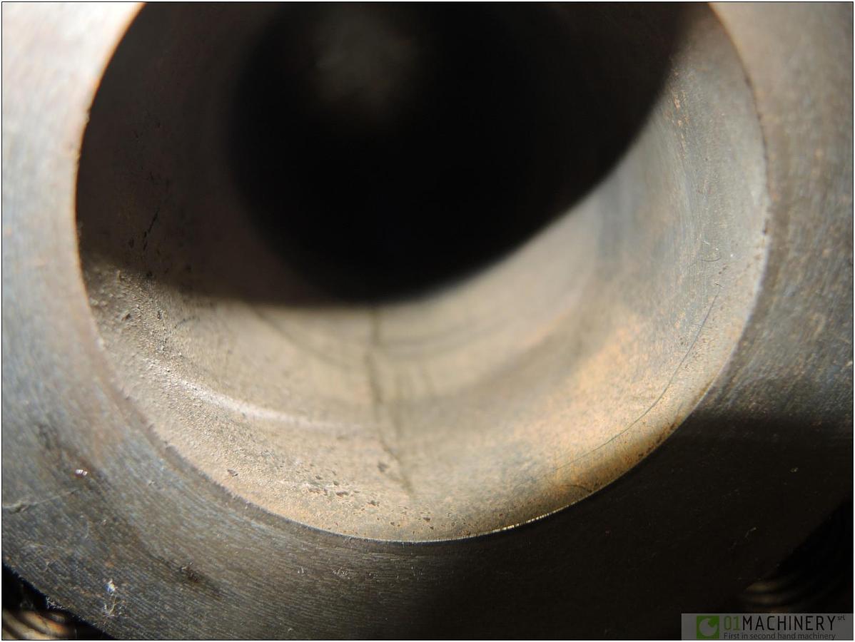 2010 MAICO CAMERA E VITE PRESSE