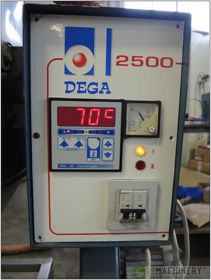 2007 DEGA 2500