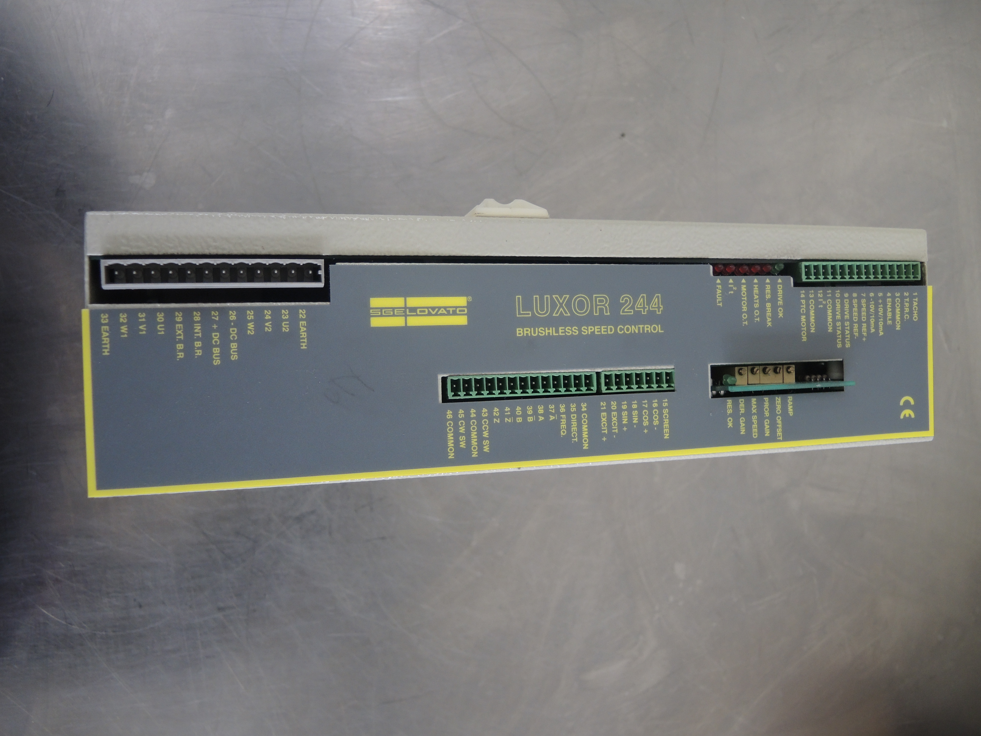 Used 2002 HDT LUXOR 244 4/8 AI2103