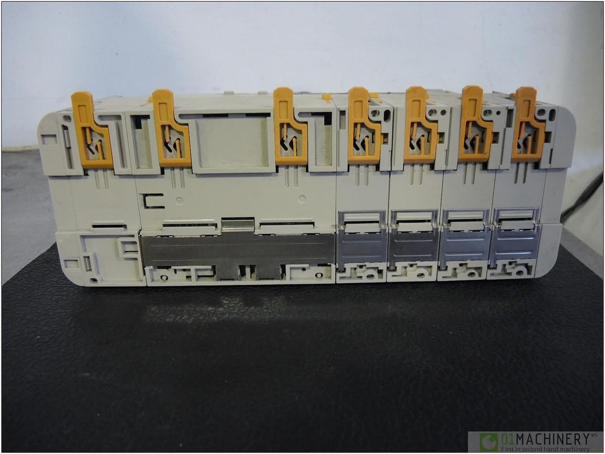 Usato OMRON CQM1H-CPU61 RC0017