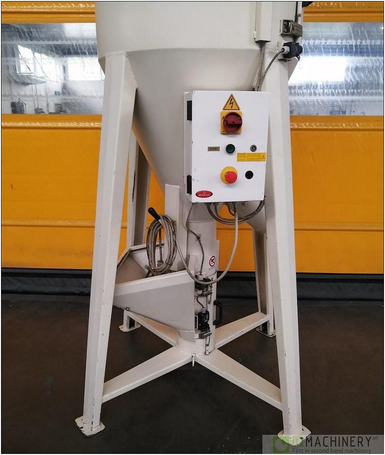 2002 MORETTO M500