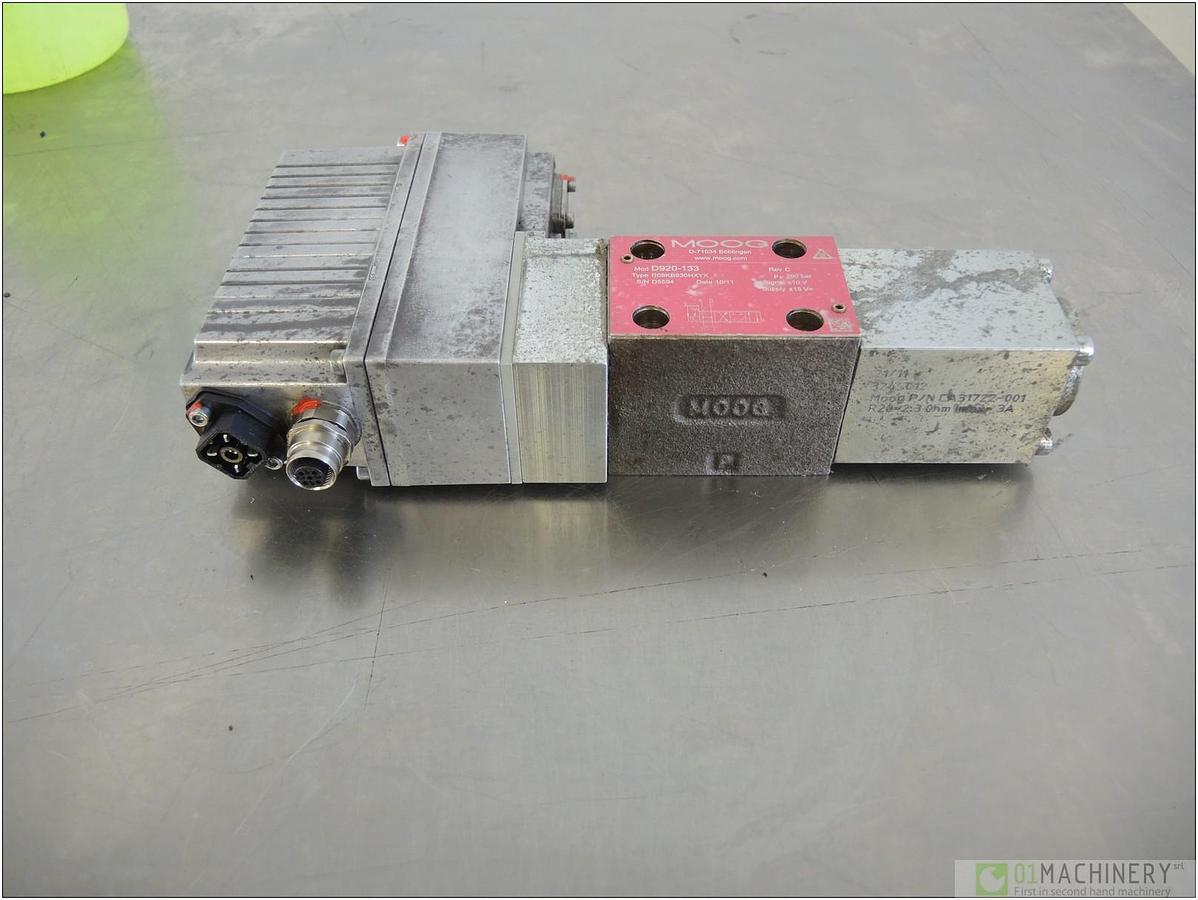 2011 MOOG D920-133