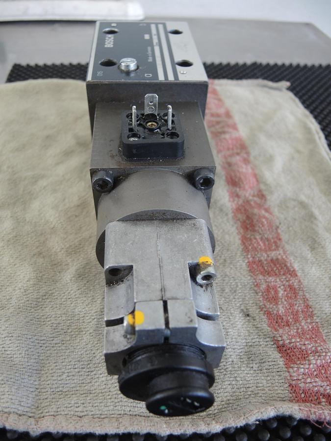 BOSCH 0 811 403 001