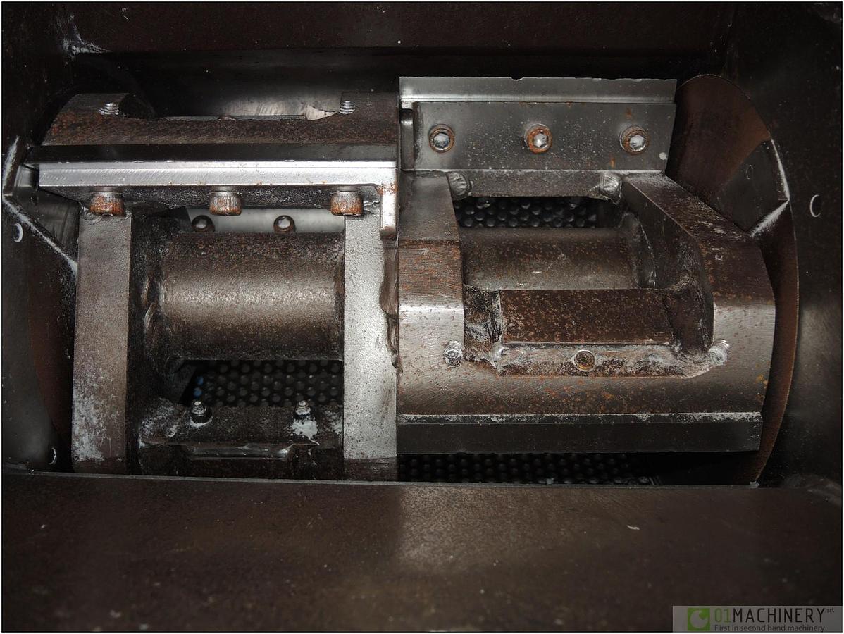 1997 MECCANOPLASTICA 31/40 6L