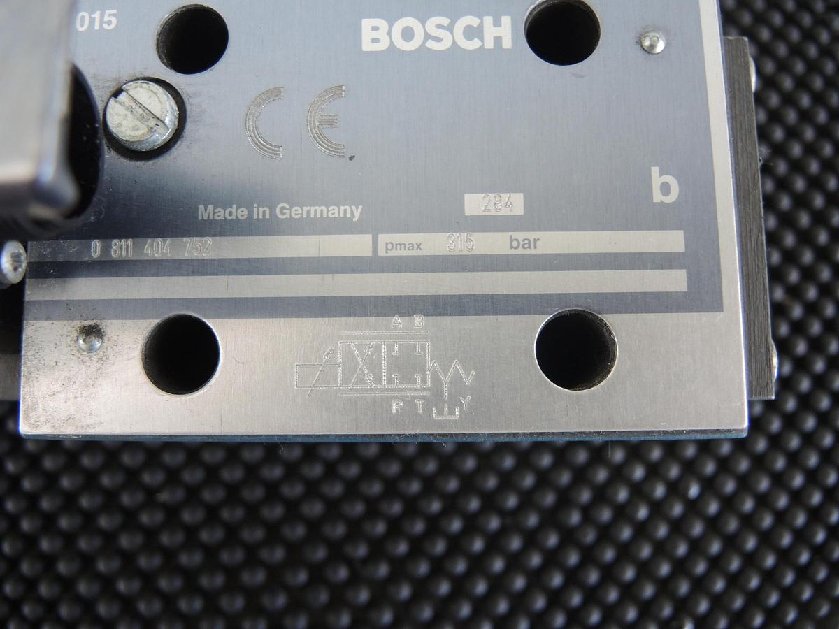  BOSCH 0 811 404 752