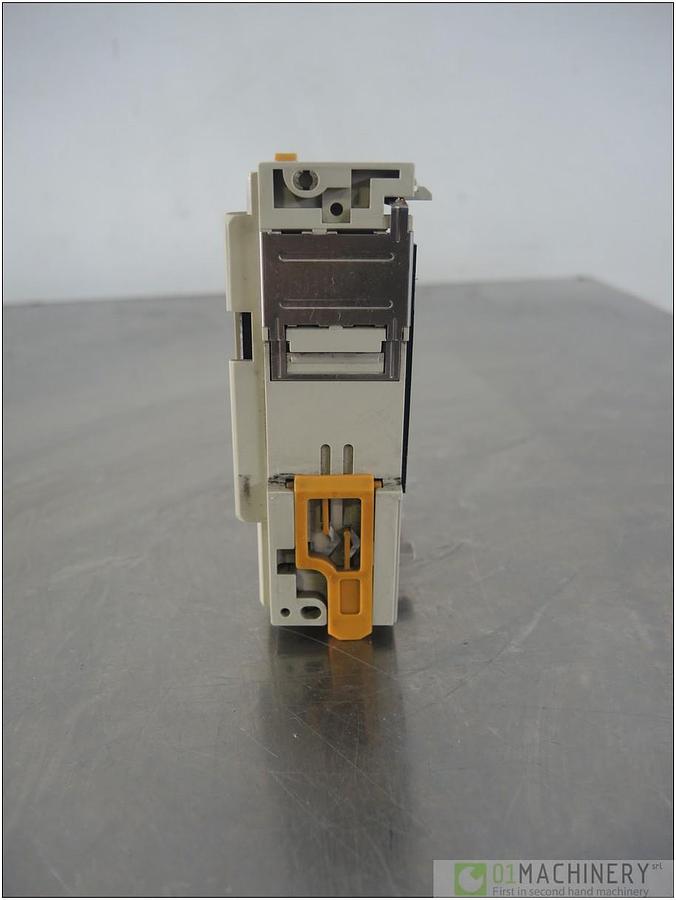 1998 OMRON CQM1-OC224