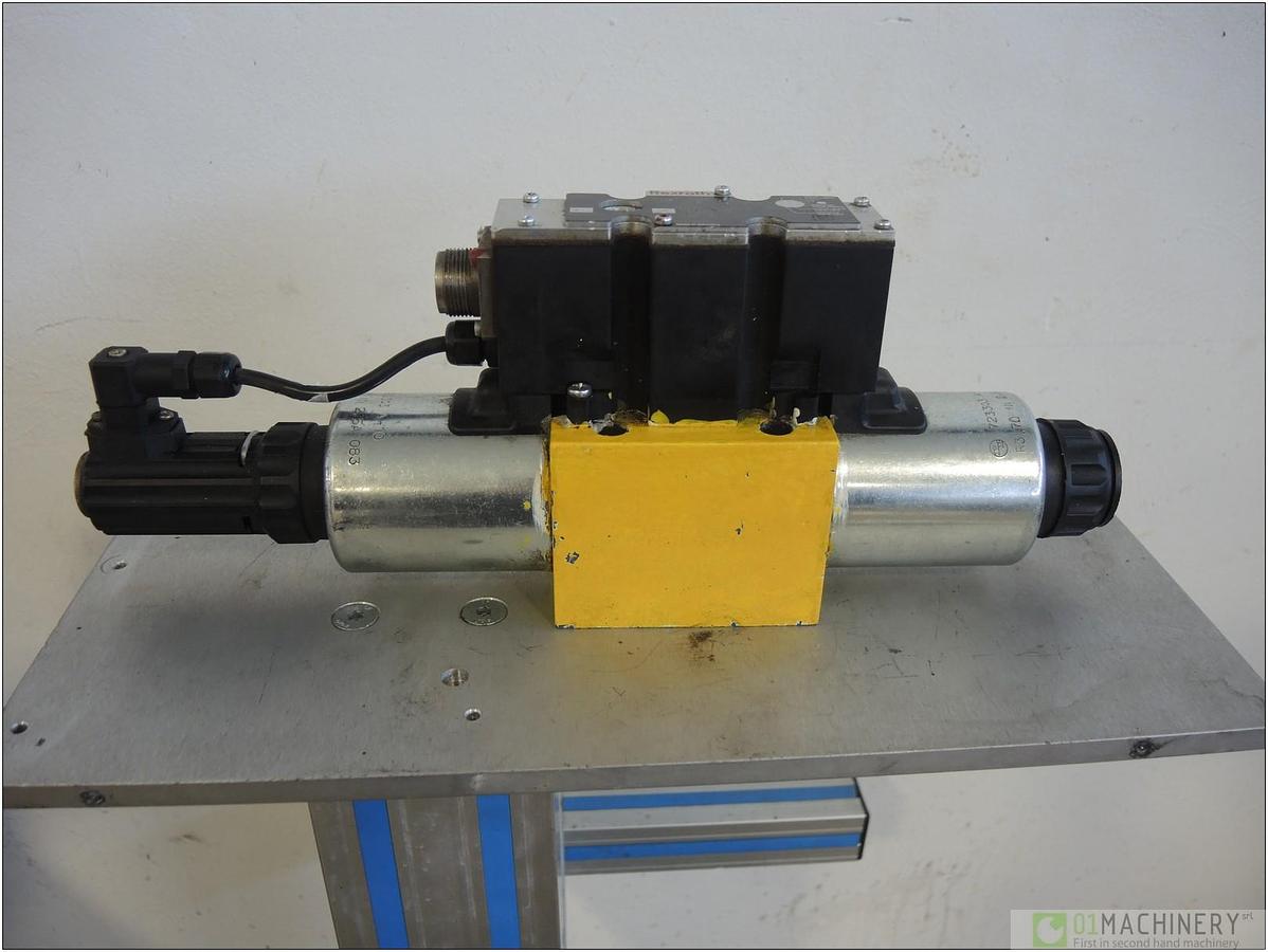 2000 REXROTH 4WREE10E75-22