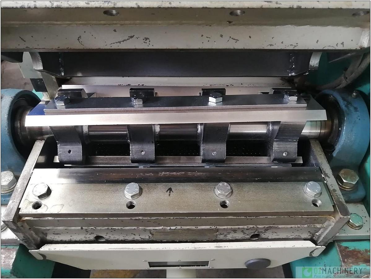 TRIA 40-20/BL-T