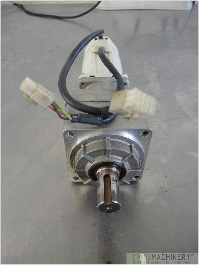 2010 PANASONIC MSMA042A1E + VRKF