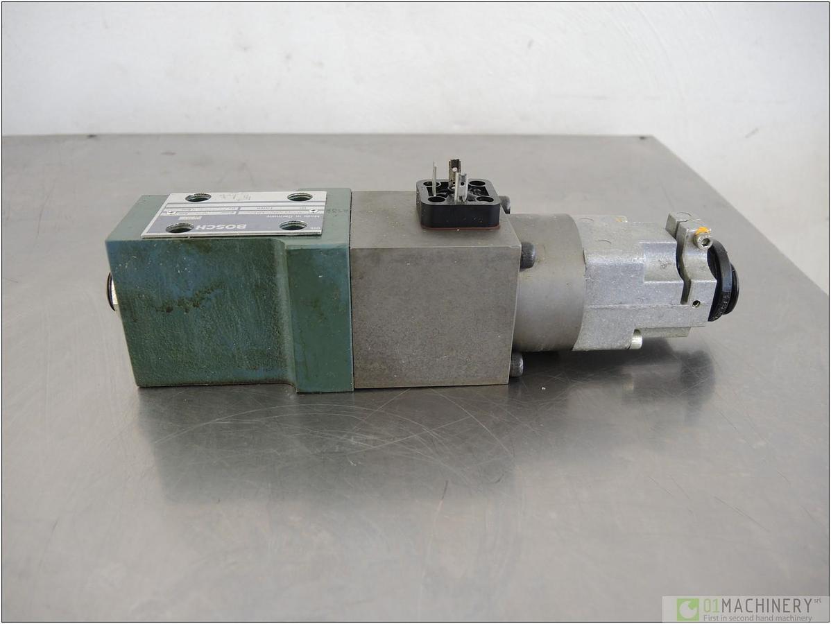 2010 BOSCH 0 811 402 003