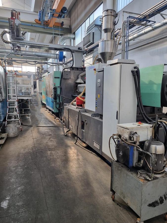 2012 PLASTIC METAL UNYKA 1200