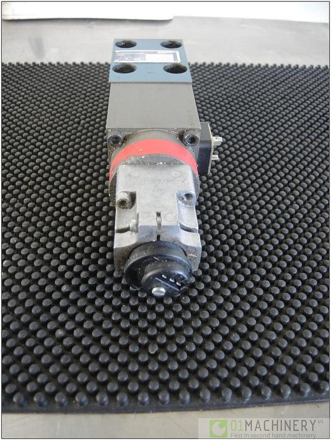 BOSCH 0 811 402 012