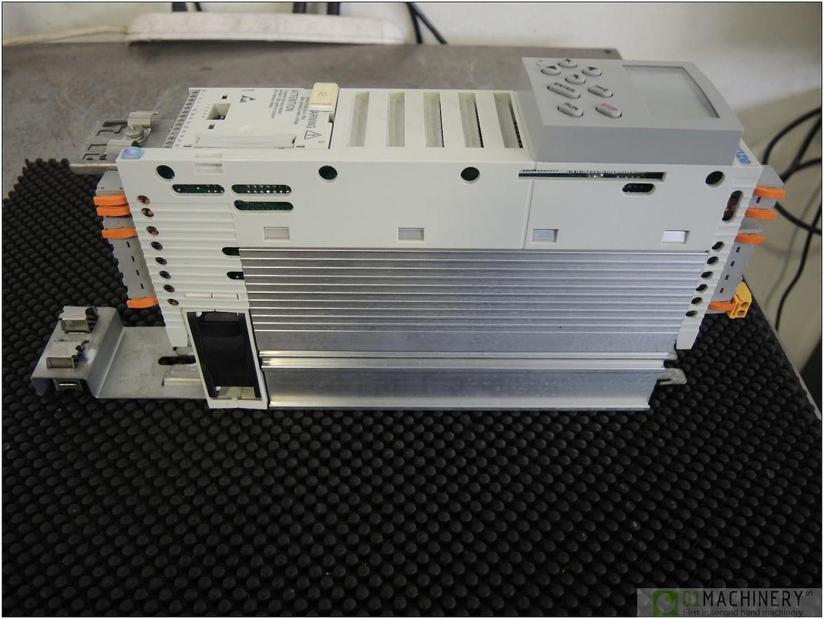  LENZE E82EV152_4C