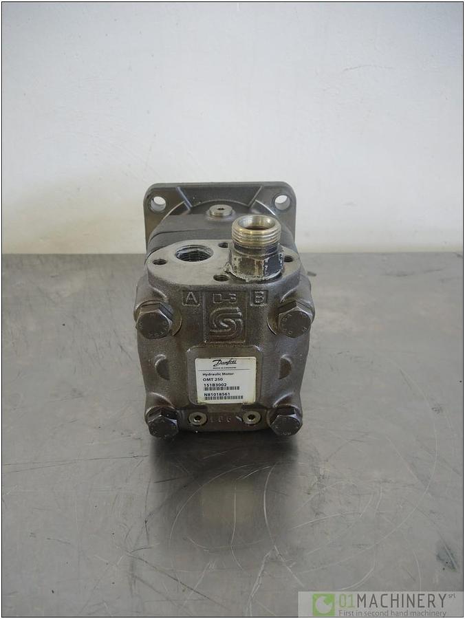 2000 DANFOSS OMT250 151B3002
