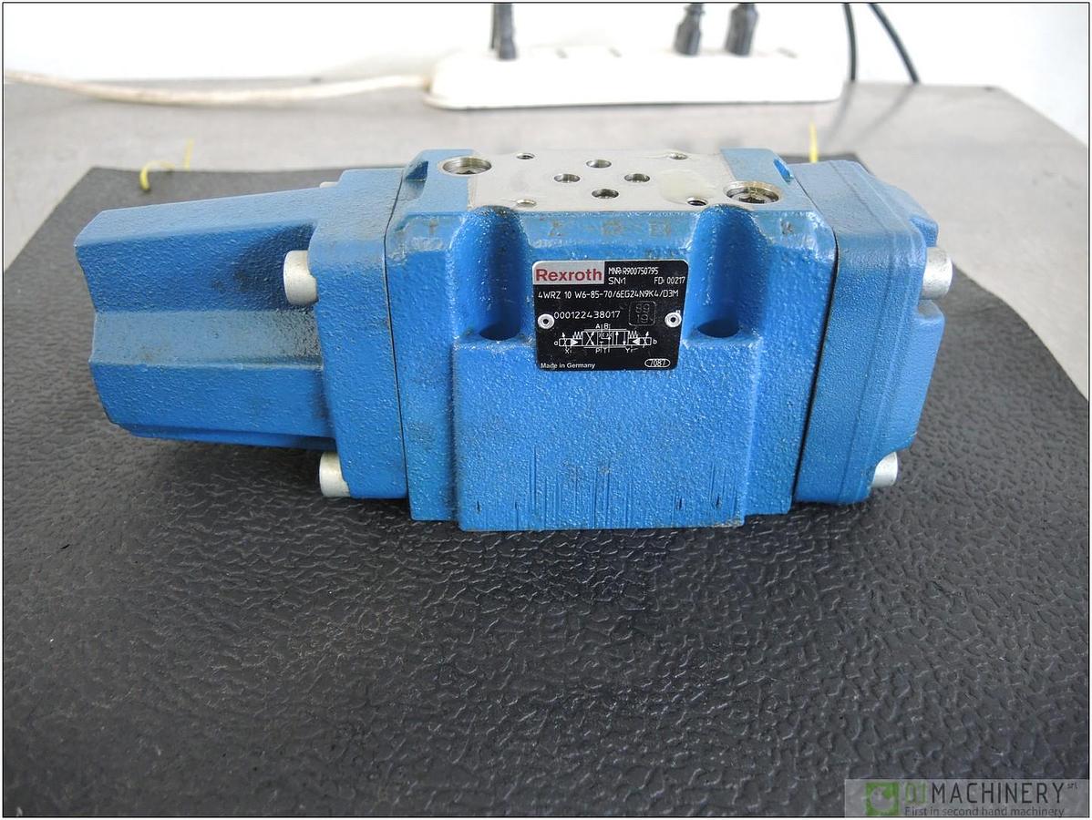 2011 REXROTH MNR: 900750795