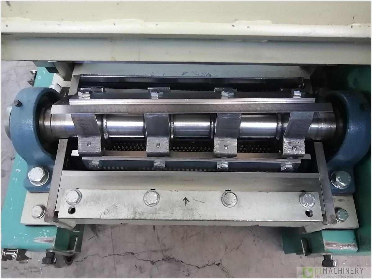 TRIA 40-20/BL-T