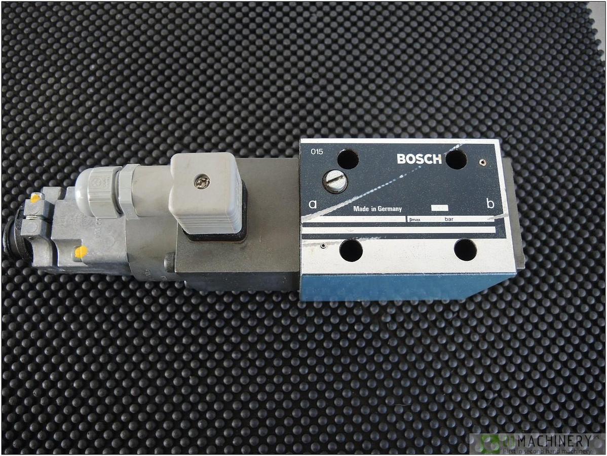 BOSCH 0 811 403 001