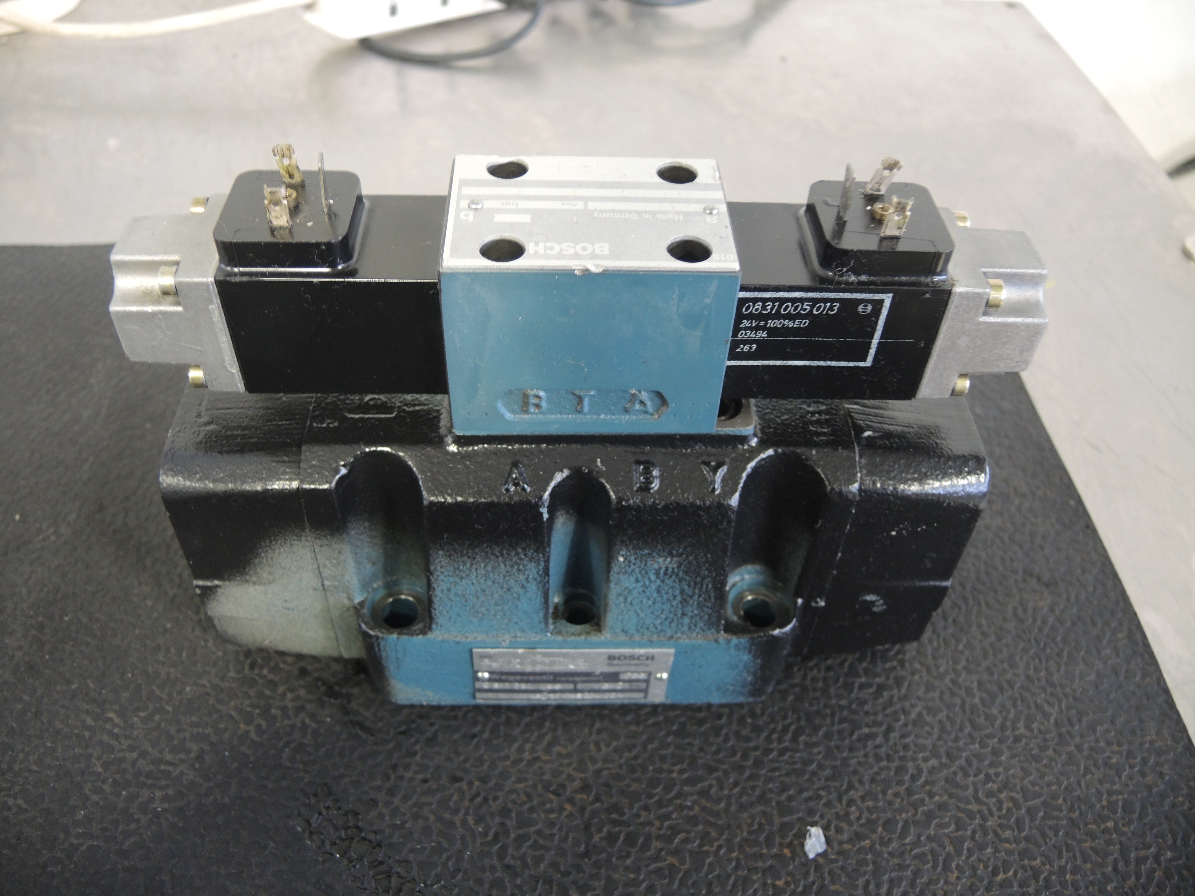1995 BOSCH 0 810 090 101