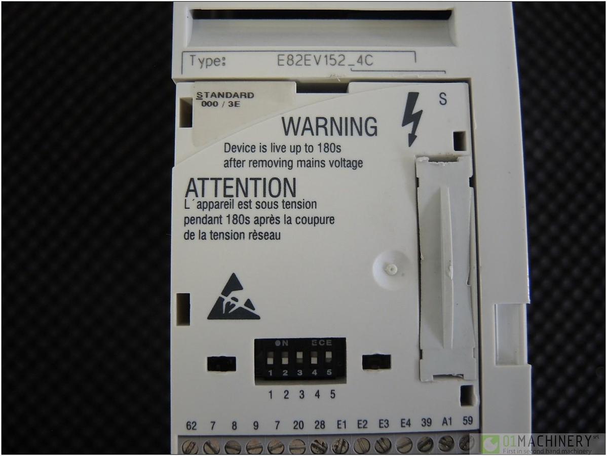  LENZE E82EV152_4C