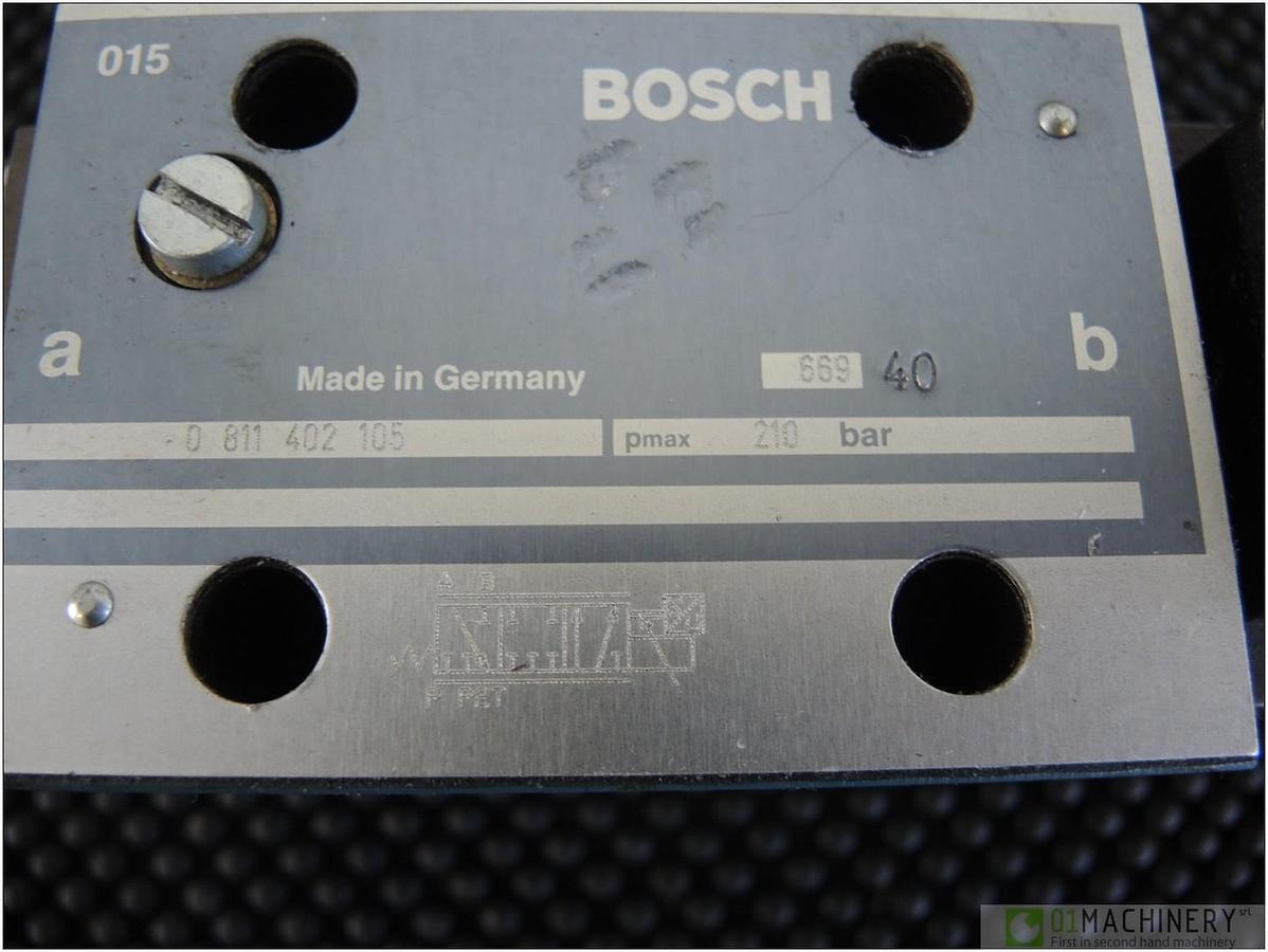 BOSCH 0 811 402 105
