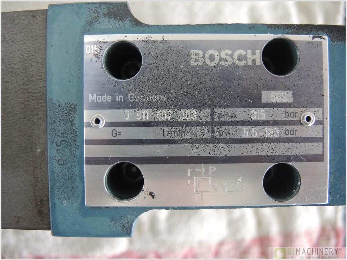  BOSCH 0 811 402 003