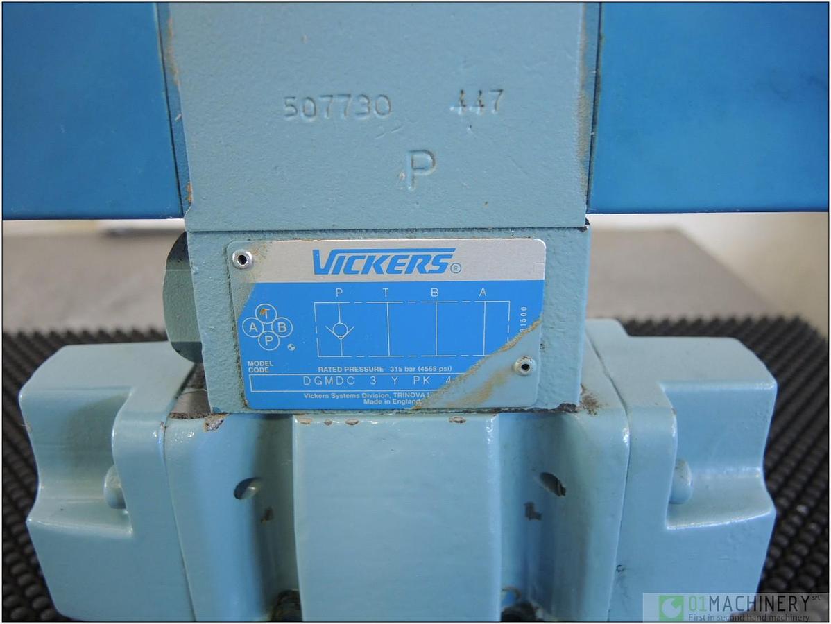 VICKERS DG5S53CEMUH530