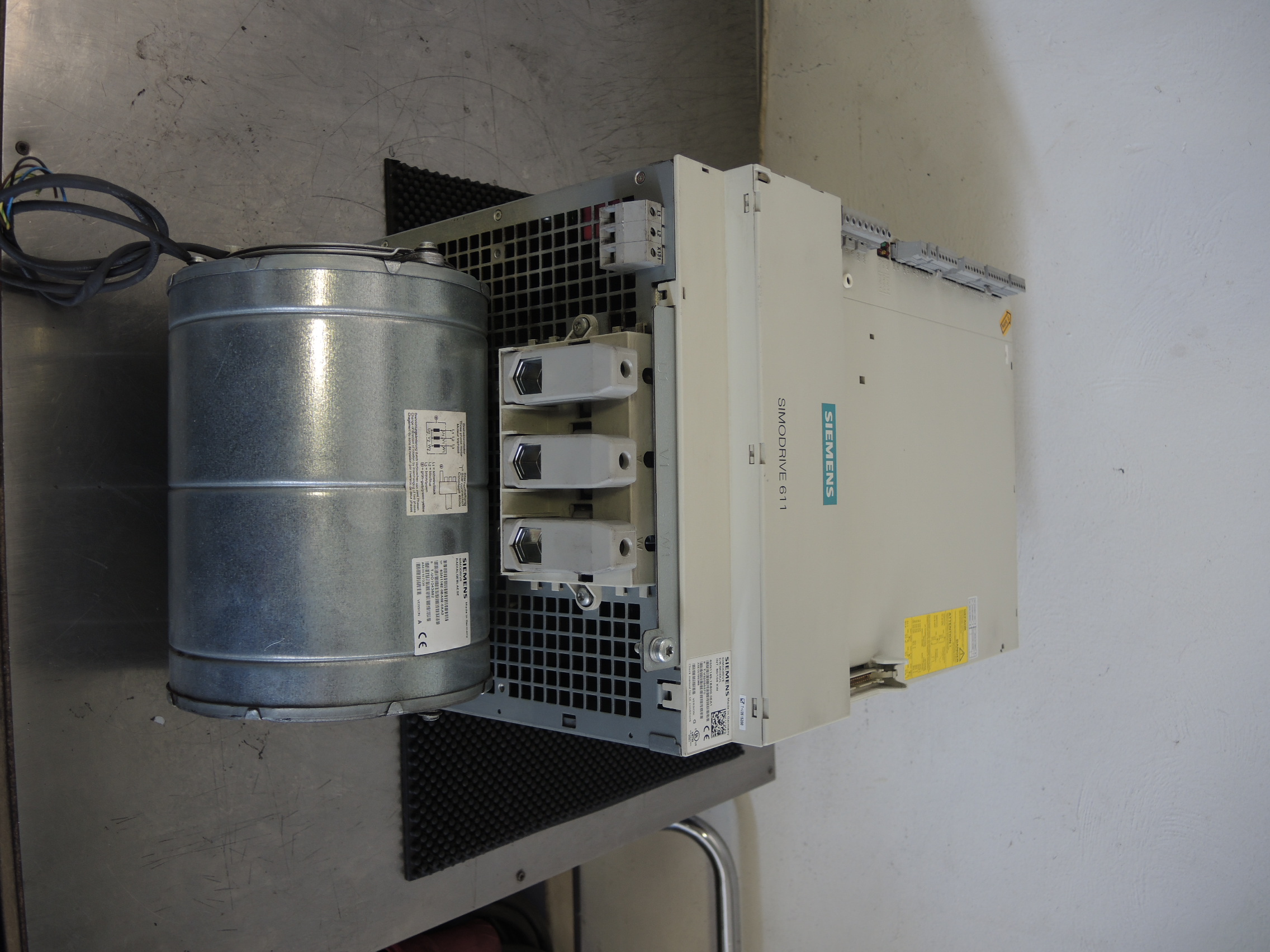  SIEMENS 6SN1145-1BB00-0EA1