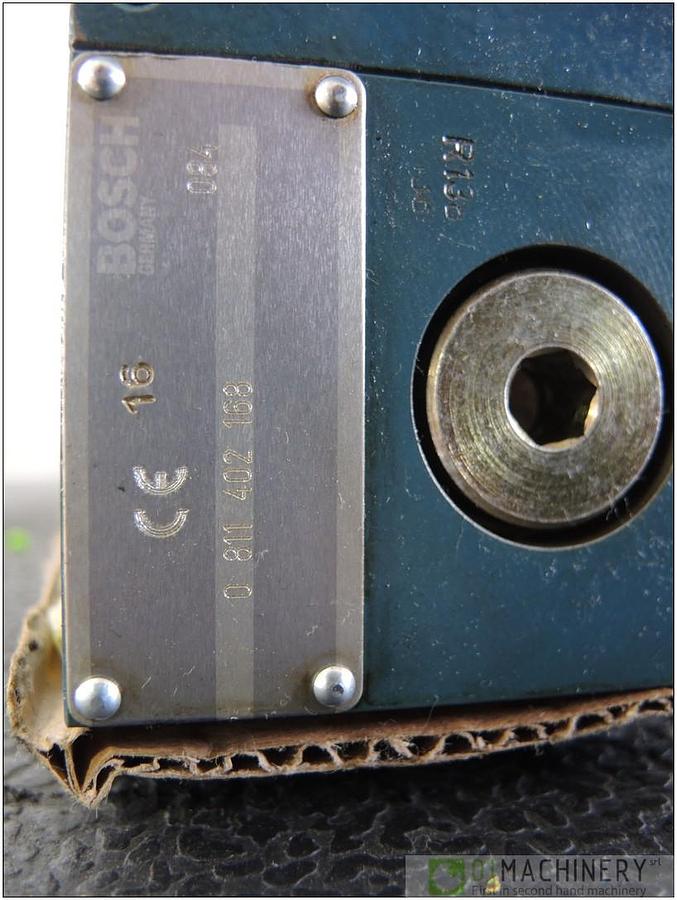 1999 BOSCH 0 811 402 168