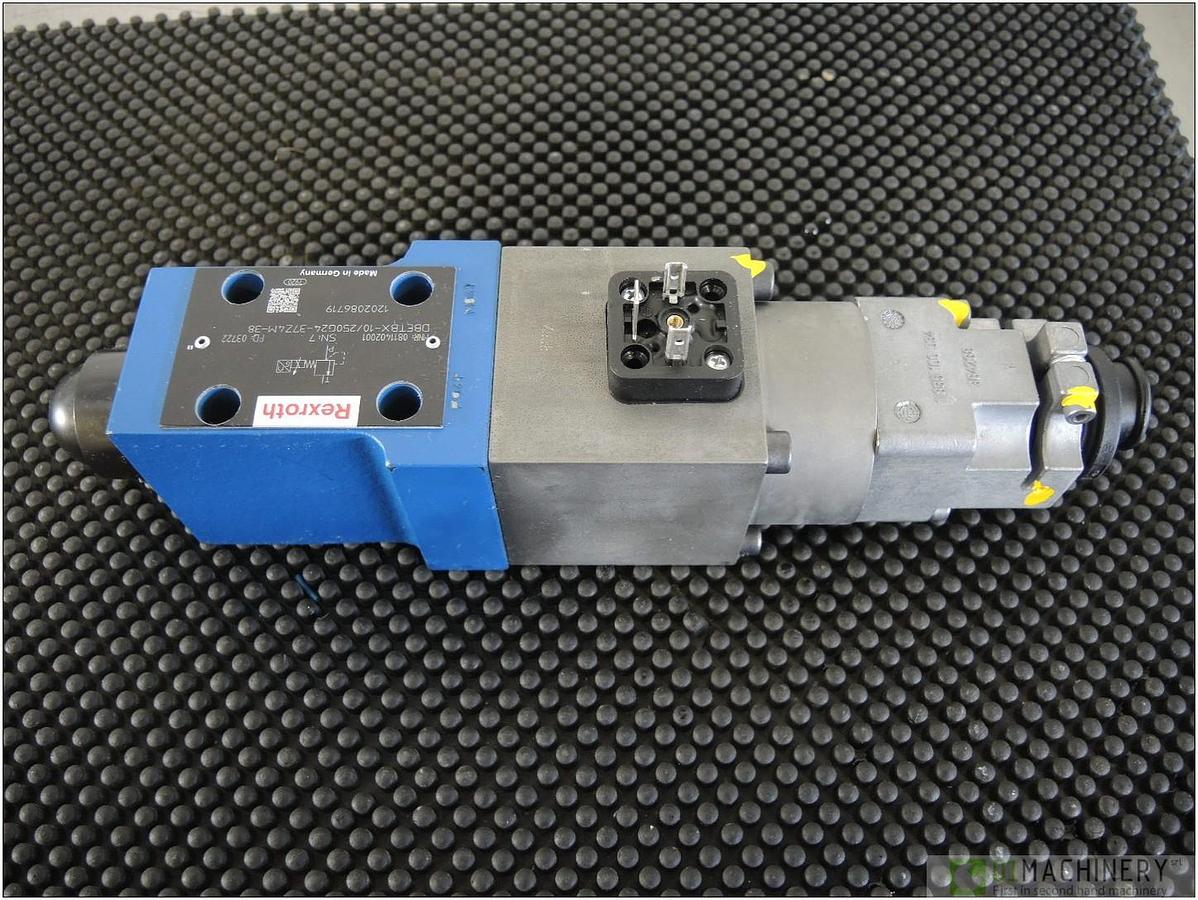  BOSCH 0 811 402 001