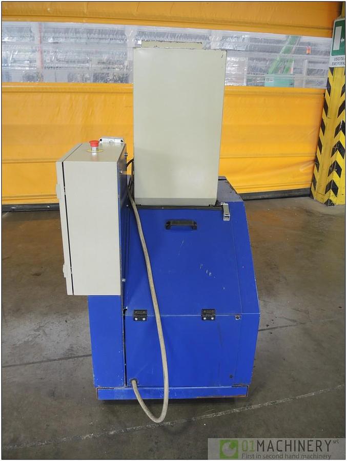 2005 CMG S25-30-SE-C