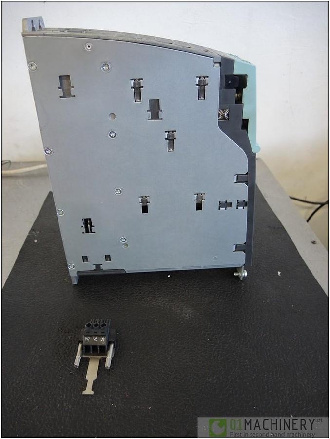 SIEMENS 6SL3420-1TE21-8AA0