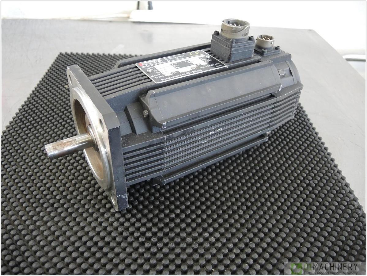  SBC MB 1053004
