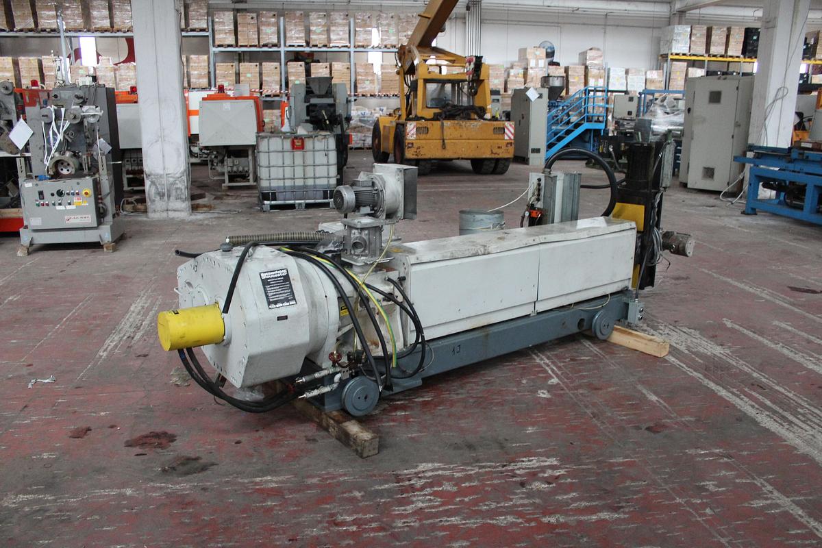 Usato 2000 BATTENFELD  ES0029