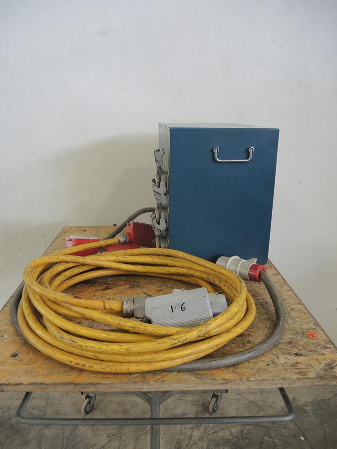 2006 YUDO CGF-560S