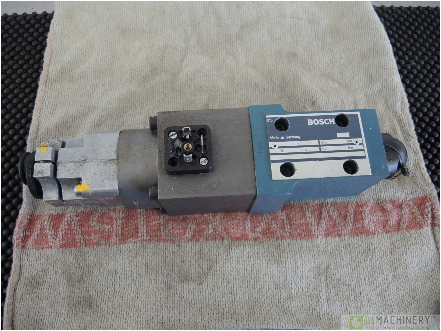 BOSCH 0 811 402 001