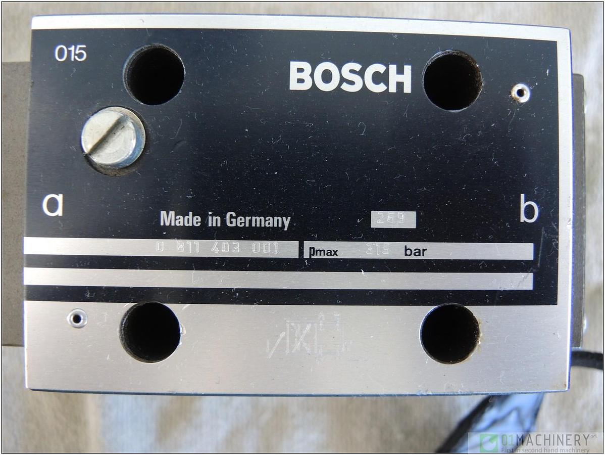  BOSCH 0 811 403 001