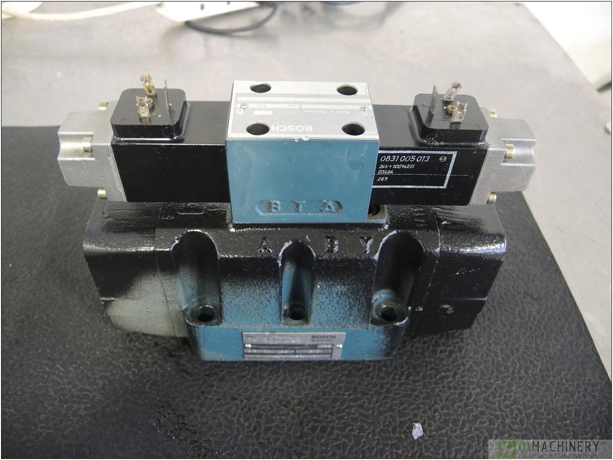 1995 BOSCH 0 810 090 101