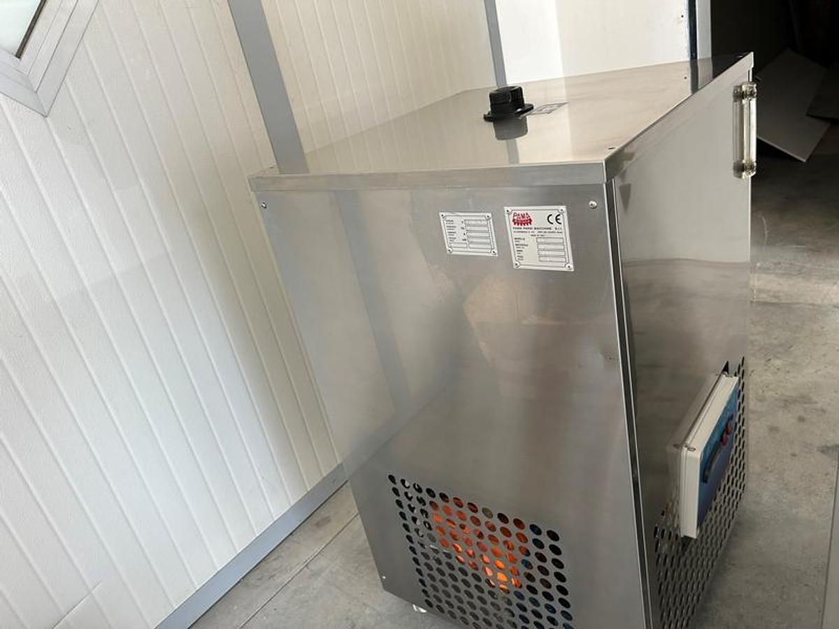 Usato linea pasta fresca ripiena pastorizzata