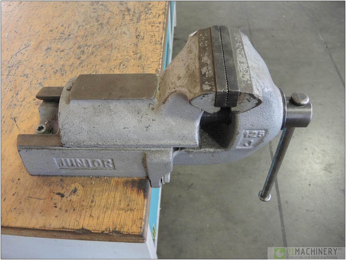 Used AI3532