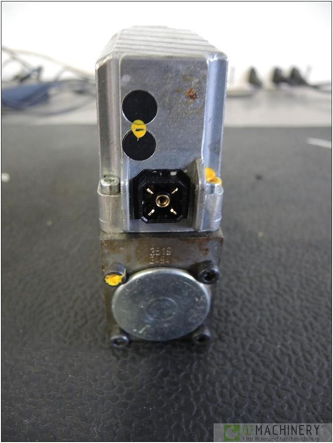 2001 REXROTH 4WRPEH 6 C3 B12P-20