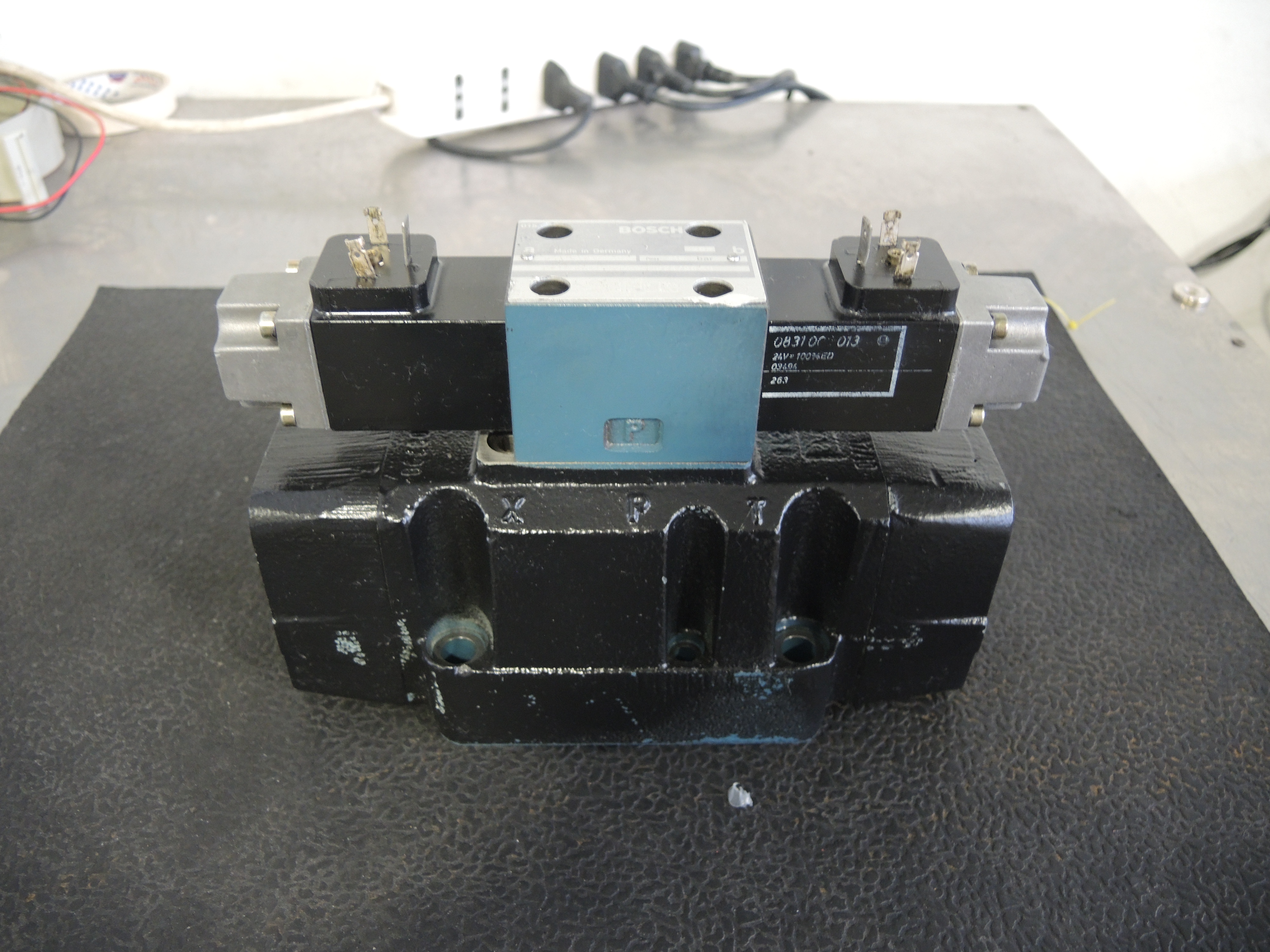 1995 BOSCH 0 810 090 101