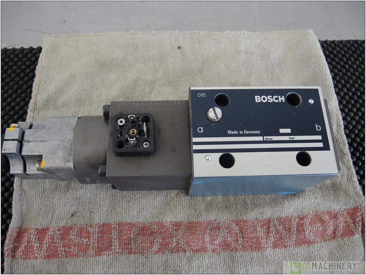 BOSCH 0 811 403 001