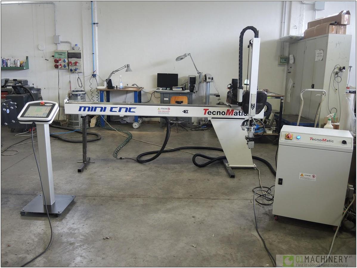 2017 TECNOMATIC Mini CNC