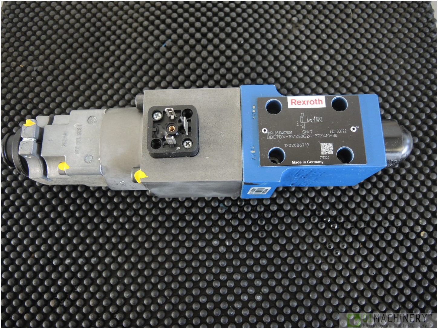  BOSCH 0 811 402 001