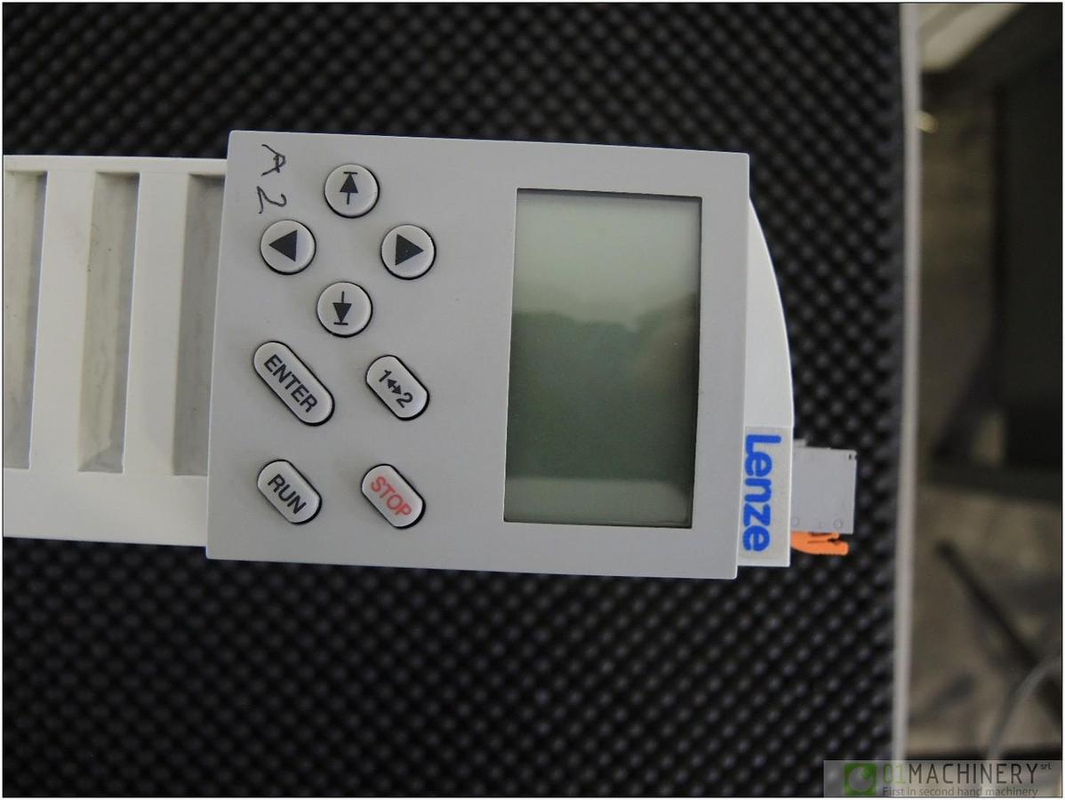  LENZE E82EV152_4C
