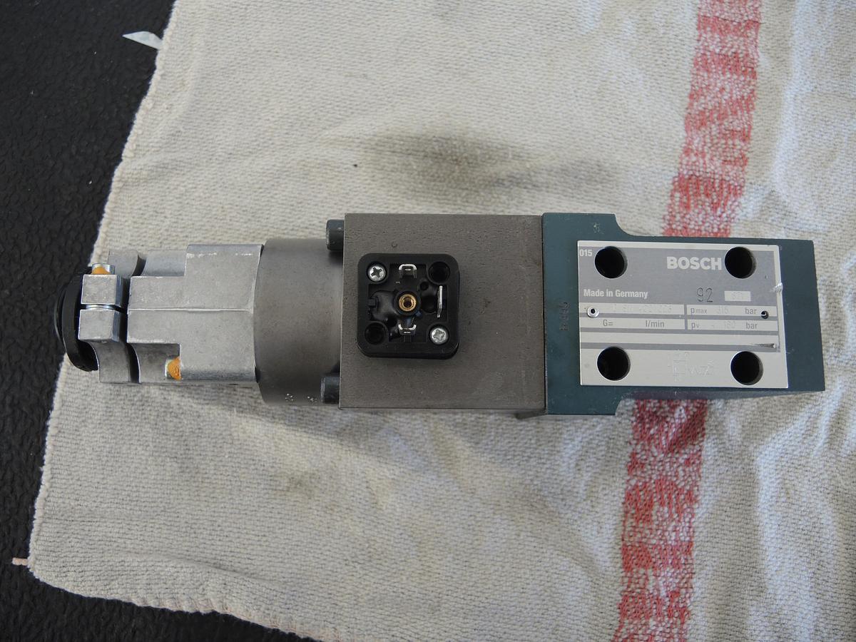 2000 BOSCH 0811402003