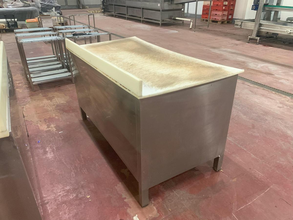 Usato TAVOLO ARMADIATO AL0888