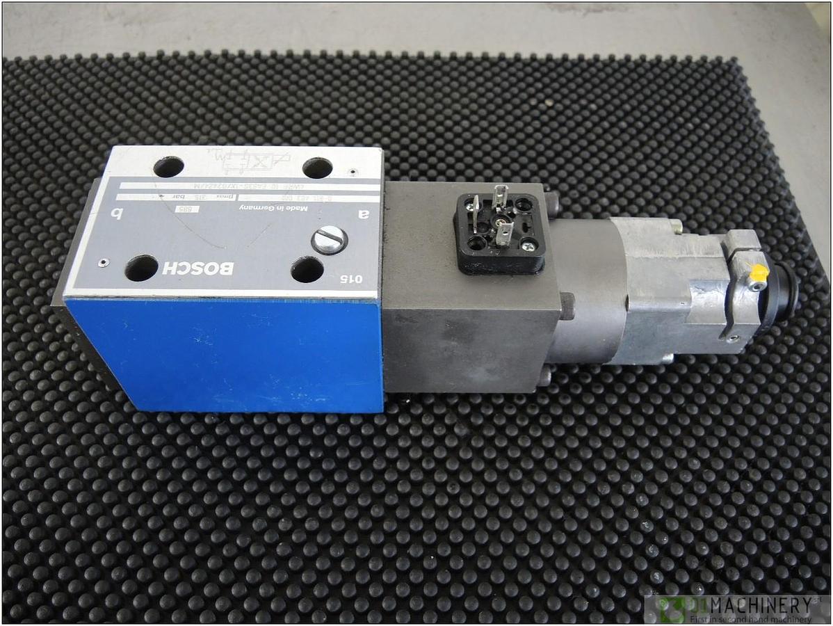 BOSCH 0 811 403 001