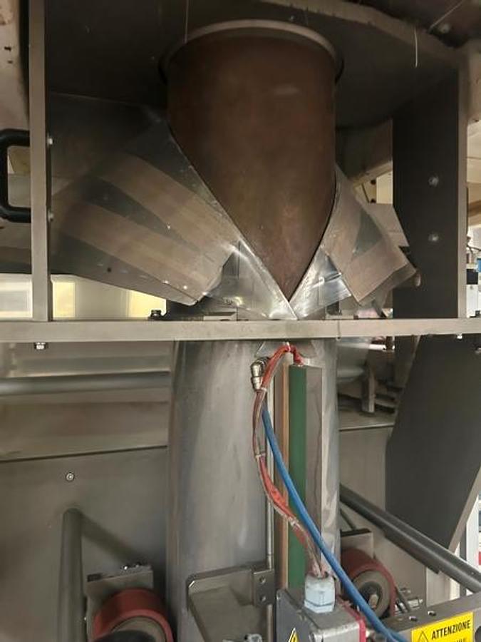 1999 OPEM F 220