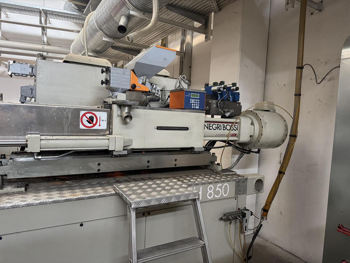 2009 NEGRI BOSSI VJ210